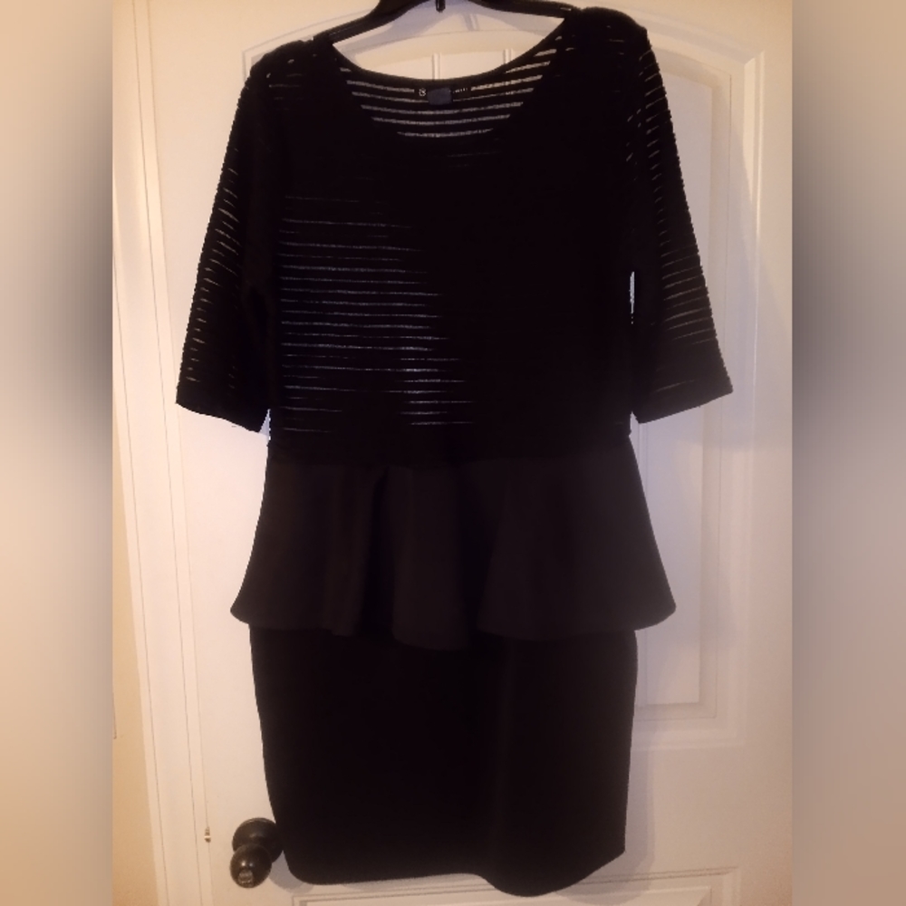 EUC Plus size Black sheer striped top peplum dress
